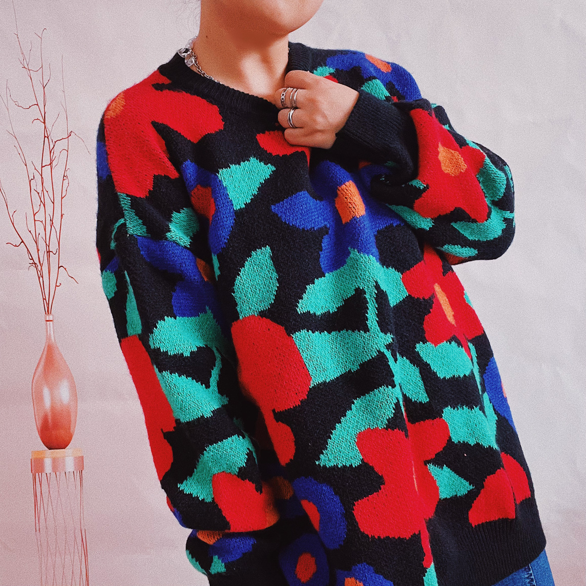 Women's Embroidered Floral Round Neck Knitted Pullover Sweater_voghion.com