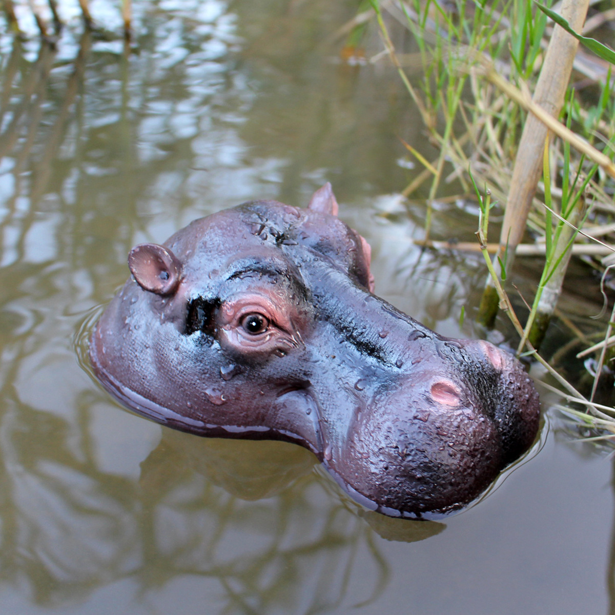 Cross-border New Floating Hippo Ornaments Outdoor Garden Floating Simulation Animal Statue Pond Landscape Fish Tank Decoration
