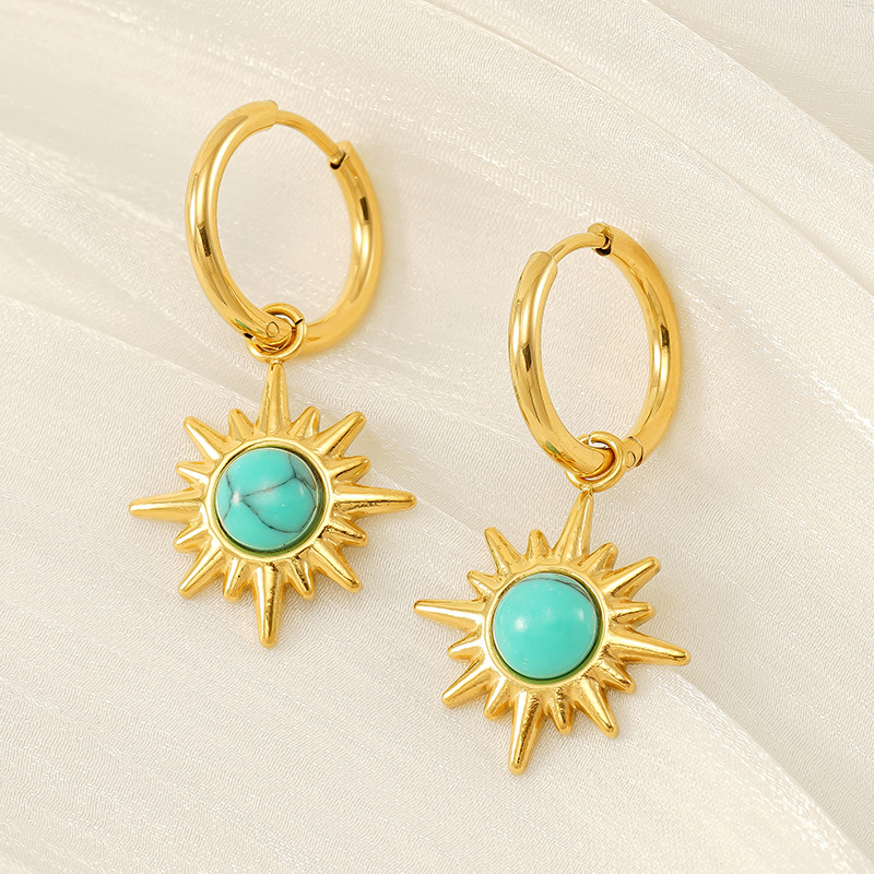 Pendientes de turquesa azul de alta calidad de estilo INS europeo y americano para mujer Pendientes de acero inoxidable de estrella de ocho mang retro dorado de 18 quilates al por mayor