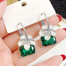 韩版时尚大气花朵耳环耳坠水晶樱花耳圈耳钉女新款潮气质耳饰品