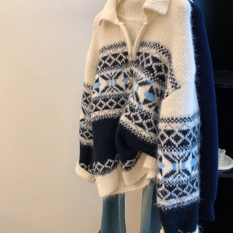 Fair Isle high-neck sweater for women, autumn and winter, with a relaxed and sophisticated look, featuring a half-zip design and a unique, niche knit style
