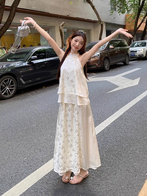 新しい中国風のチャイナドレス、涼しくて禅風な着こなし、女性の夏用のホルターネックトップとハーフスカートのセット|undefined
