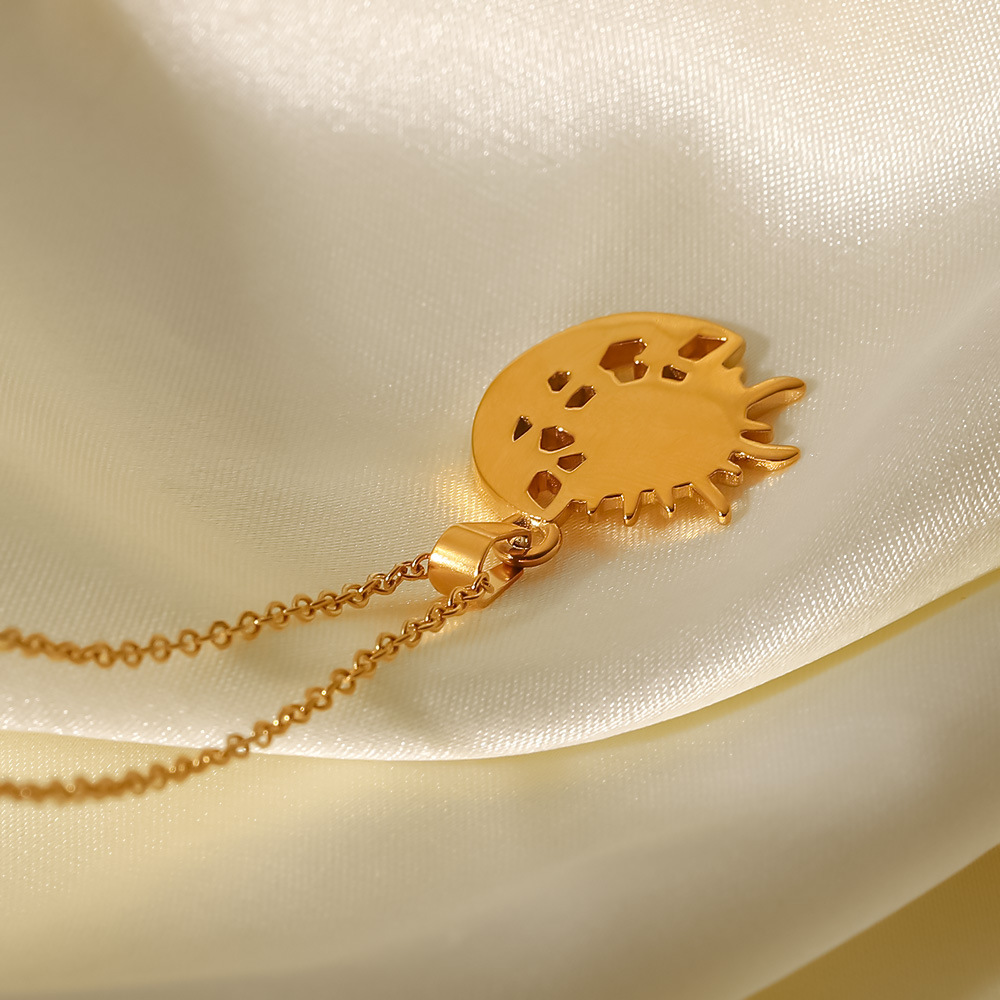 Fashion Sun Star Moon Stainless Steel Necklace Gold Plated Zircon Stainless Steel Necklaces display picture 3