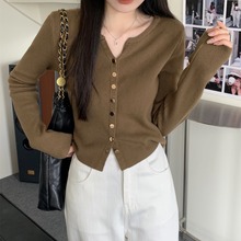 2024秋冬新款韩版百搭修身单排金属扣气质针织开衫女短毛衣外套
