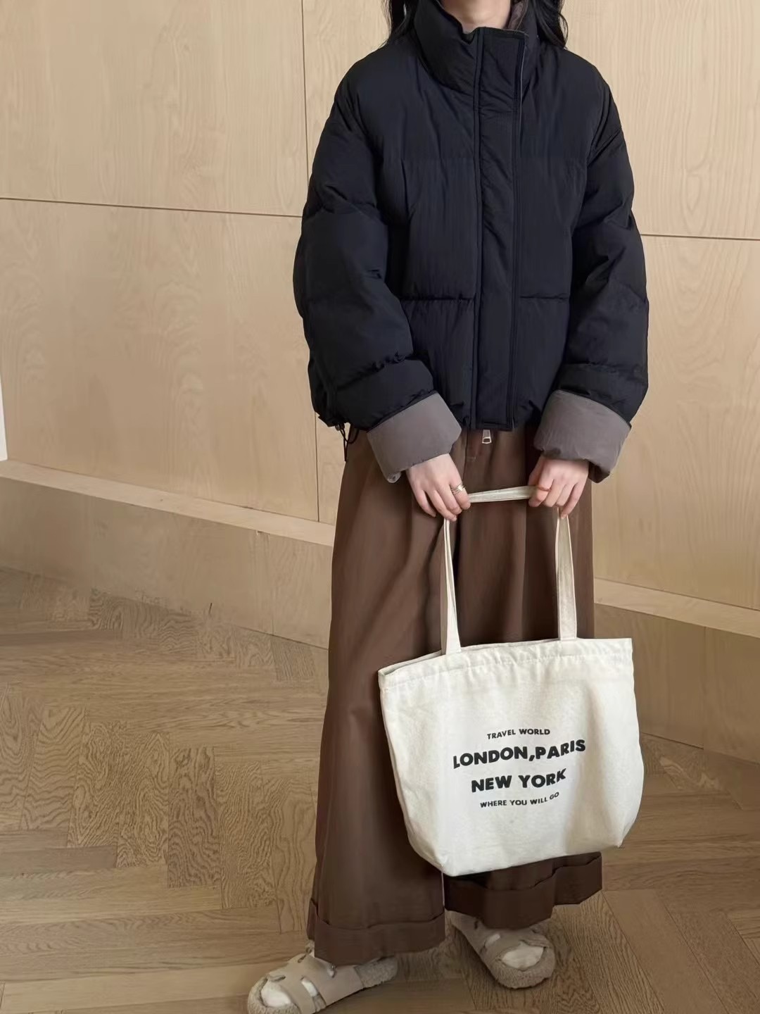여성 겨울 다운솜 숏패딩 루즈핏 스탠드카라 캐주얼 점퍼