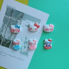 卡通可爱格纹裙Kitty猫diy饰品奶油胶发夹洞洞鞋扣材料包树脂配件