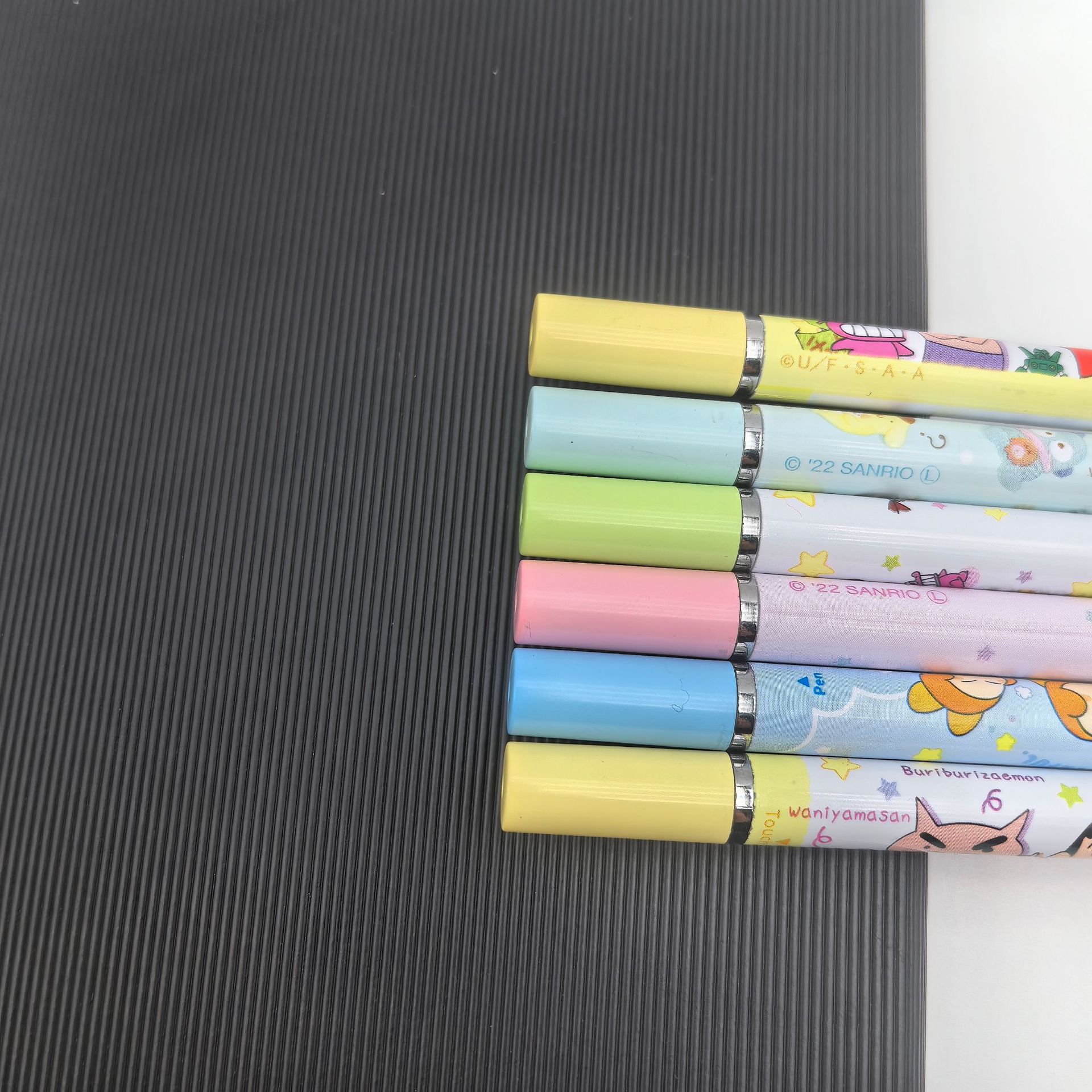 Patrón de dibujos animados personalizado doble cabeza lápiz de disco plástico ventosa lápiz de transferencia térmica publicitaria lápiz de pantalla táctil de capacitancia