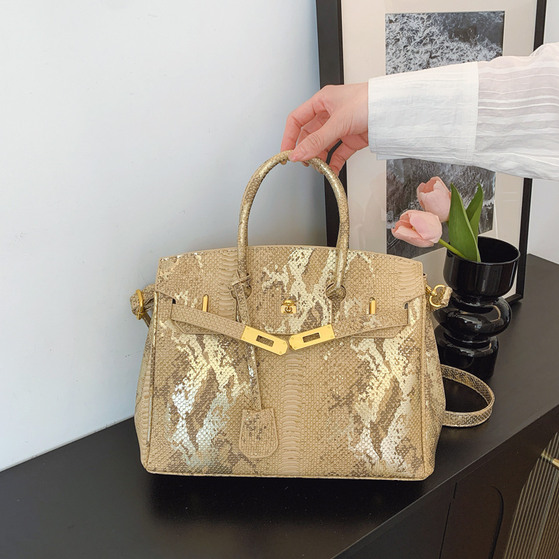 European and American Retro Snakeskin Pattern Kelly Bag 2026 New Trendy Versatile Shoulder Crossbody Large Capacity Commuter Women's Bag