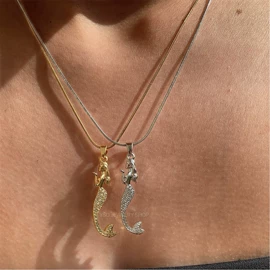 项链;戒指;耳环