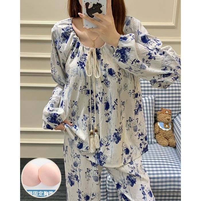 Al por mayor transfronterizo con cojín de pecho pijama de manga larga mujer otoño nubes de algodón princesa viento suelto estilo nacional dulce conjunto de ropa para el hogar