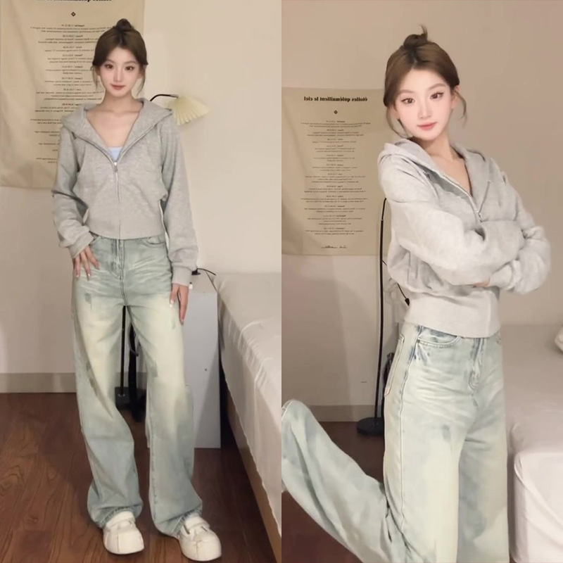 Gray Right Shoulder Short Sweatshirt Jacket for Women 2025 New Spring and Autum Hooded Small Top Early Autum Wear Thin Gray Right Shoulder Short Sweatshirt Jacket for Women 2025 New Spring and Autum Hooded Small Top Early Autum Wear Thin