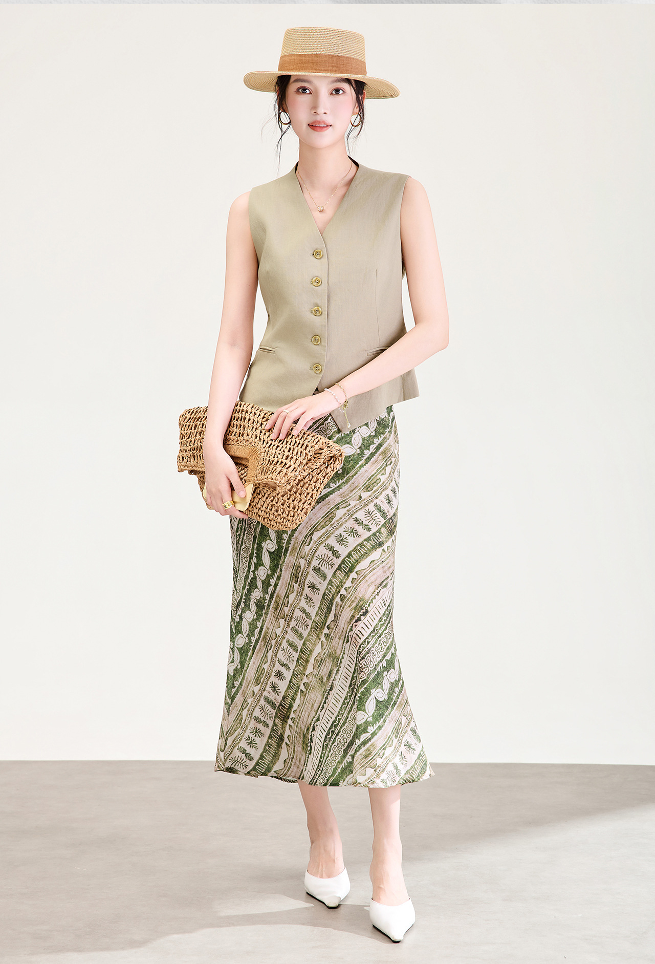 Bộ vest nữ gồm áo khoác và chân váy in họa tiết phong cách cổ điển — xanh lá cây chi tiết 3