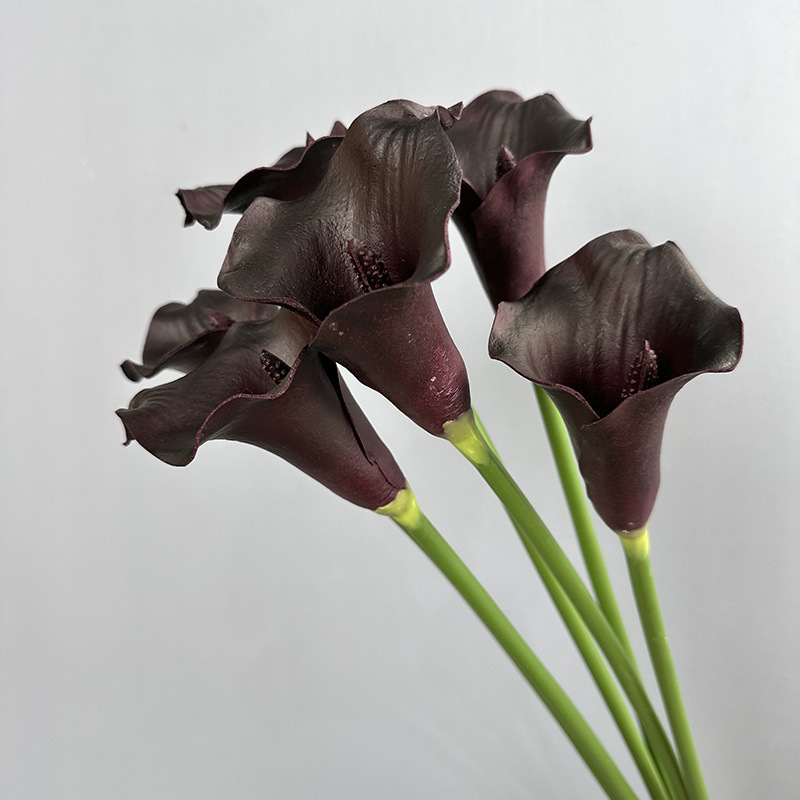 Artificial Flower Pu Moon-Shaped Calla Lily with Realistic Feel, Designed for Floral Arrangements and Decoration, Single Stem Accessory Artificial Flower Pu Moon-Shaped Calla Lily with Realistic Feel, Designed for Floral Arrangements and Decoration, Single Stem Accessory