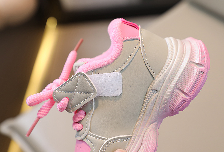 Zapatos deportivos para niños con suela ligera de invierno, edición coreana, dos zapatos de algodón para niños y niñas de 1 a 6 años_voghion.com