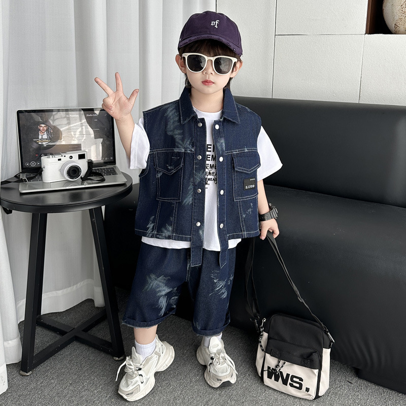 子供服男の子夏スノーフレーク模造デニムスリーピーススーツ 2025 夏の新しいトレンディなクールなベビー半袖スーツトレンディな服|undefined