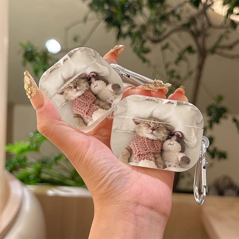 Apple Earphone Cases in Cute Cat and Mouse Designs, with Silver Carabiner Clips, Stylish Protective Earphone Accessories Apple Earphone Cases in Cute Cat and Mouse Designs, with Silver Carabiner Clips, Stylish Protective Earphone Accessories