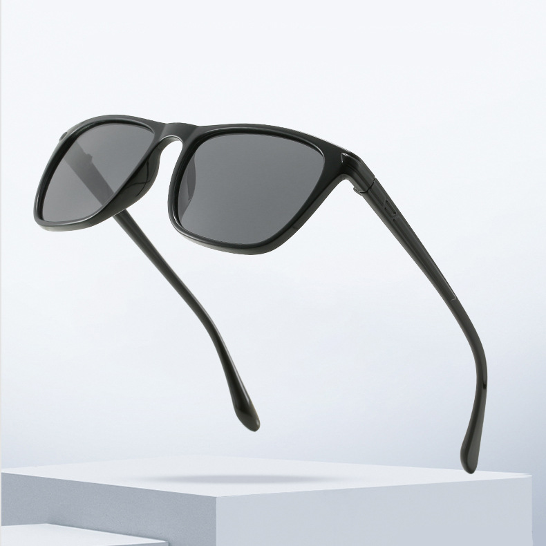 Nueva PC simple polarizada transfronteriza gafas de sol de los hombres casuales caja cuadrada europea y americana gafas de sol del todo fósforo suministro directo de fábrica