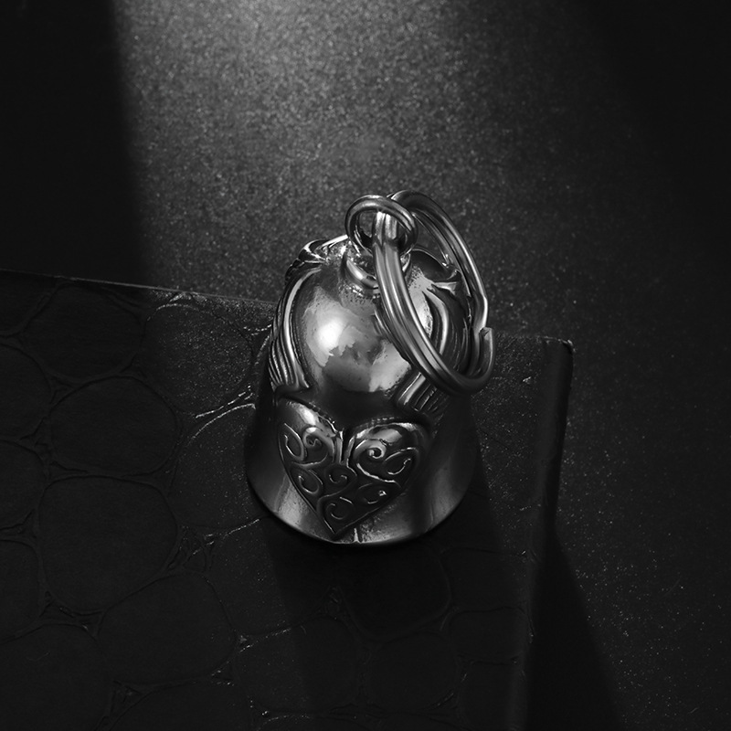 Environmentally Friendly Material Retro Simple Peach Heart Wings Bell Alloy Pendant Versatile Personalized Fashion Jewelry Pendant Wholesale