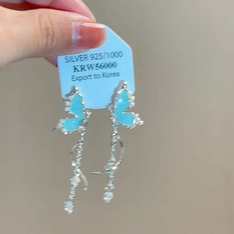 ニッチなデザインの高級ブルーバタフライパールイヤリング、女性用、2025年夏の新作人気ファッションイヤリング