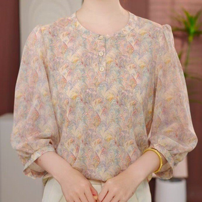 Dropshipping Service: 2026 Summer New Style Lace Blouse, Feel Stylish and Versatile for Middle-Aged Moms, Makes You Look Slimmer