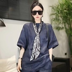 ファッションの長いスカーフの女性はシルクの職業の斜角のスカーフの四季の韓国版の百合の装飾のマフラーの卸売りを模倣します。