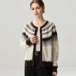 Lekasha cashmere 山羊绒七针费尔岛复古提花圆领针织开衫女外套