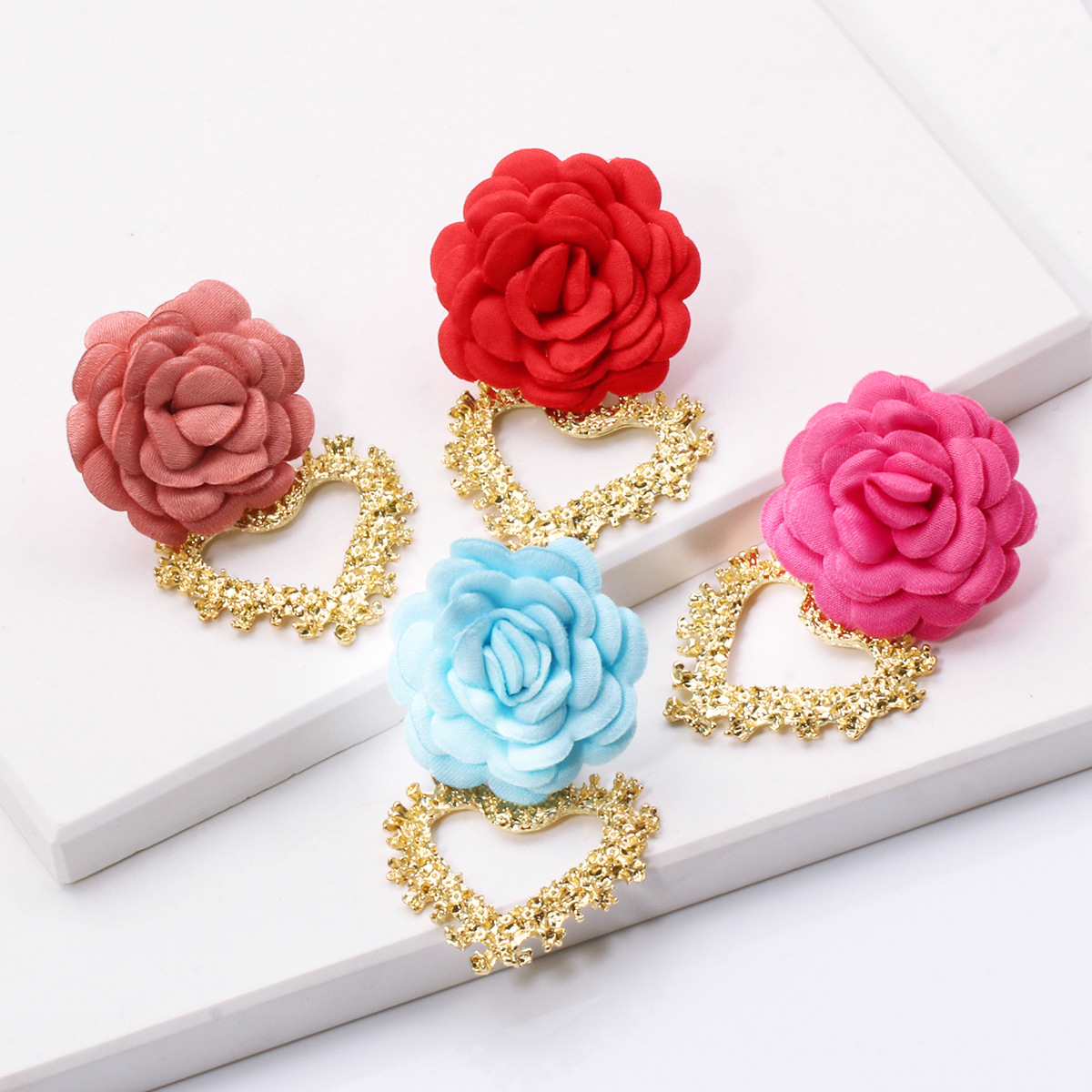 Fashion Heart-shaped Flower Alloy Earrings Wholesale display picture 20