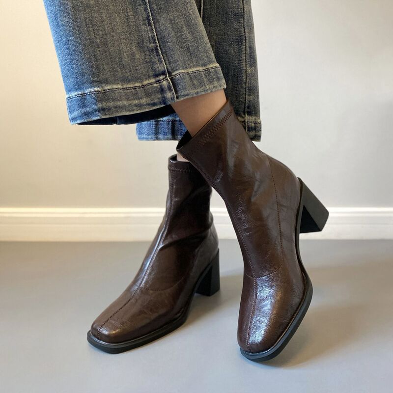 High-Heeled Short Boots for Women, 2025 Spring and Autumn Style, Stylish Martin Boots, Very Attractive, French-Style Chunky Heel Slim Boots for Petite Women High-Heeled Short Boots for Women, 2025 Spring and Autumn Style, Stylish Martin Boots, Very Attractive, French-Style Chunky Heel Slim Boots for Petite Women