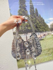 Shiny gem sequins hand-woven dumpling bag banquet tassel metal beads cell phone armpit crossbody bag