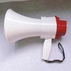 携帯の拡声器の大音量のスピーカーを持ってusbメモリのリチウム電気の拡声器のメーカーを挿して供給します。