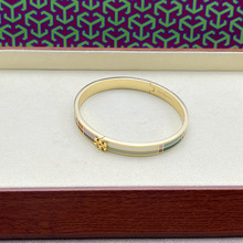 �18K��W���r���p�ݚ��|ͨ�ڬm�Ų����Ƕ�pT LOGO���s���C