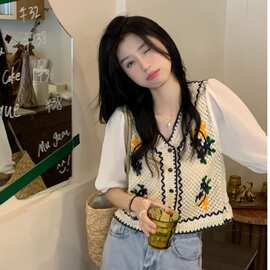 九州诚品/JZZDEMM花边刺绣勾花镂空中袖针织开衫女拼接雪纺袖上衣