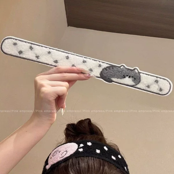 Polka dot long strip cartoon bangs sticker pink piggy gray milk bubble kitten embroidery Velcro girl's hair accessories