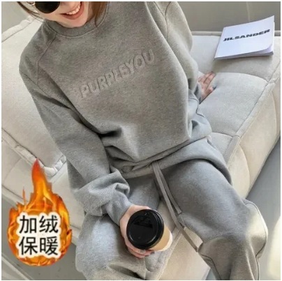 大きいサイズのベルベットの厚みのあるスポーツとレジャースーツ女性のための秋と冬の新しいファッションルーズスウェットシャツとズボンの2点セット|undefined