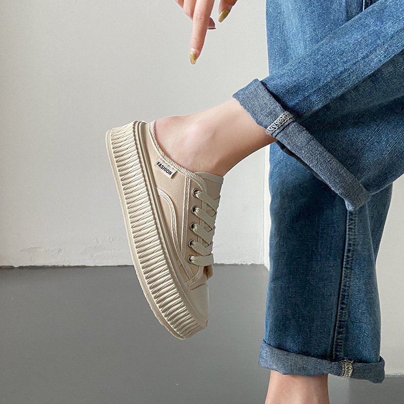 2024 verano nuevos zapatos de galleta ins moda versión coreana de todos los zapatos de lona de arrastre medio zapatos casuales de estudiante de suela gruesa_voghion.com