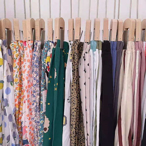 Clothing store coat clip solid wood hook clip scarf hook log single clip hook transparent decorative scarf S hook