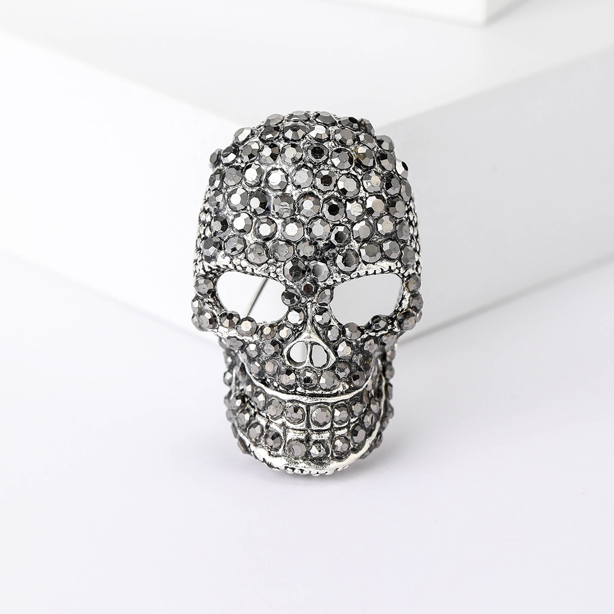 Brooches Classification Punk Pin Skull Alloy Plating Inlay Rhinestones Women's Brooches