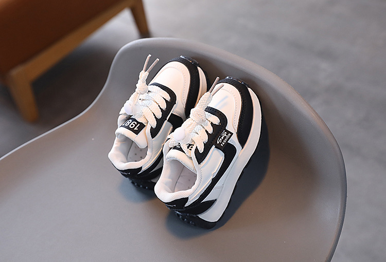Comfortabele ademende canvas sneakers voor peuters en baby's_voghion.com