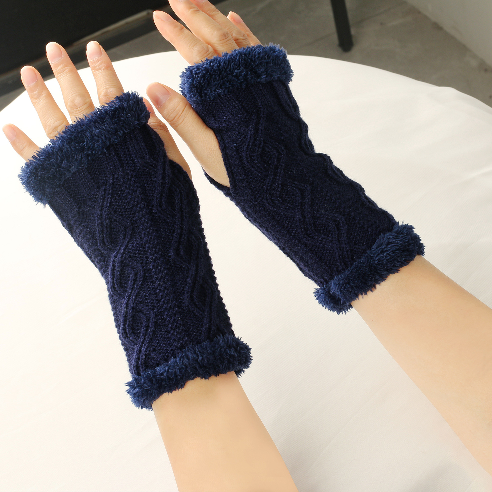 Peluş Ve Kalınlaştırılmış Eldivenler, Elmas Şekilli Kısa Örme Parmaksız Peluş Kollar, Sonbahar Ve Kış Sıcak Peluş Eldivenler_voghion.com