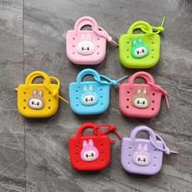 卡通硅胶洞洞包迷你零钱包DIY收纳包耳机包儿童小钱包