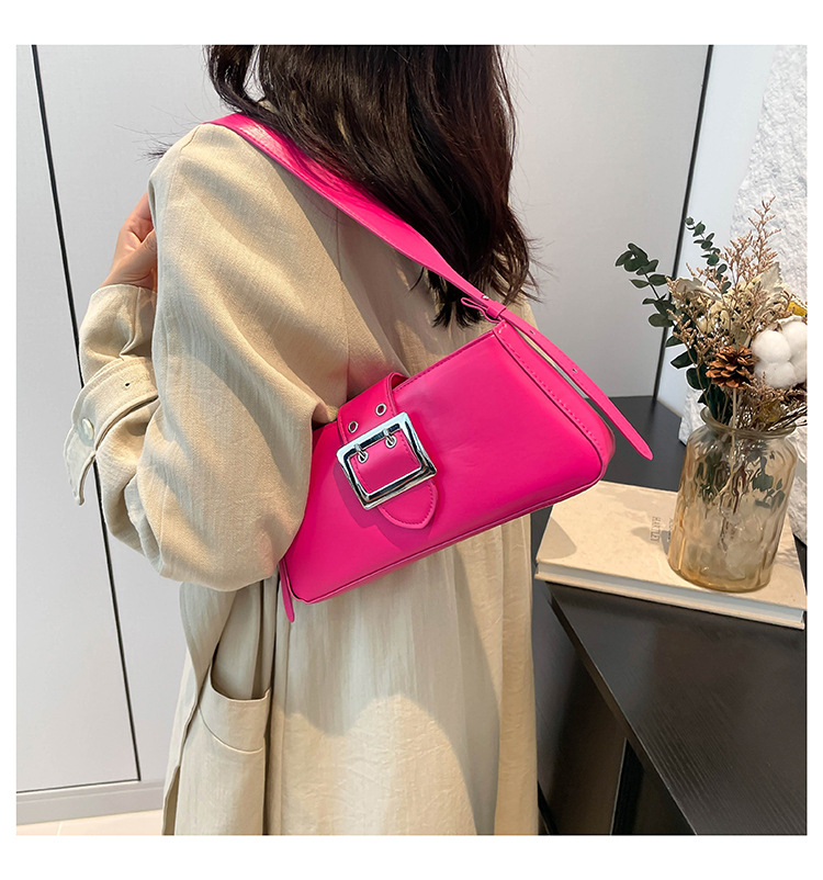 Uformell armhule for kvinner 2024 Ny enkel fransk pinne Fasjonabel vestlig stil Håndholdt pendlerskulder liten firkantet_voghion.com