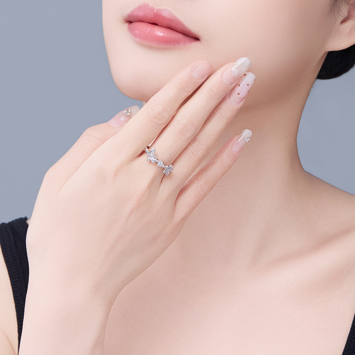 Xuping gemas artificiales simple y lujoso temperamento ligero anillo de mariposa elegante estilo de moda anillo exquisito al por mayor mujeres