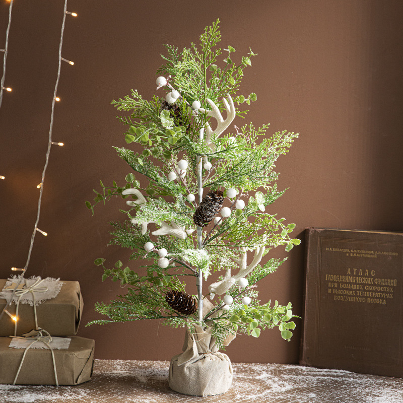 Árbol de Navidad blanco cornisa Garland ratán decoración ins Mori Garland accesorios fotografía planta verde boda ceremonia Decoración