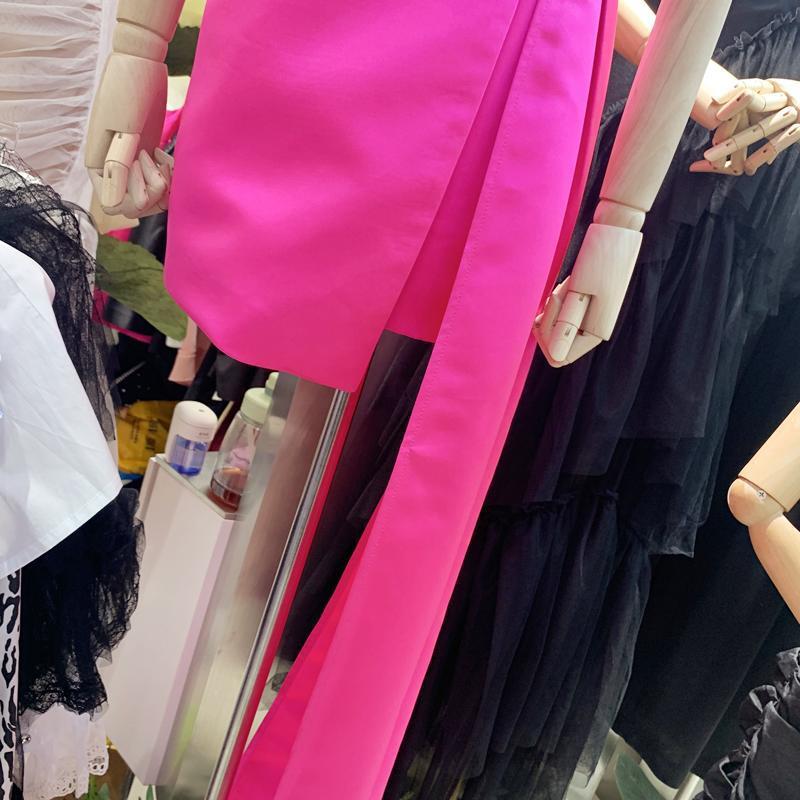 Title 5, Falda con flecos de flores y cadera con bolsa d...