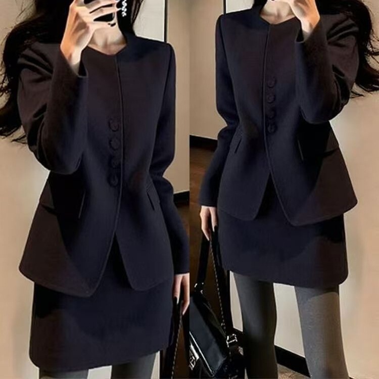 French-style black suit set for women, featuring a chic and elegant short jacket and skirt, a new autumn/winter collection