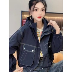 大口袋工装风衣外套女连帽春秋新款洋气减龄设计感宽松休闲棒球服