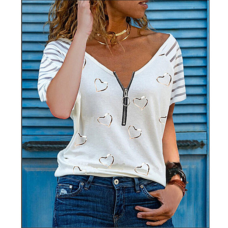 Camiseta suelta con cremallera y cuello en V con estampado de amor NSLZ59390