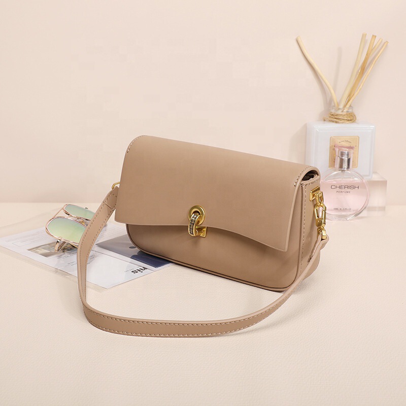 2022 Women Designer Brand Shoulder Bag Custom Leather Handbag Coffee Color Flap Crossbody Underarm Bag OEM 2022 Women Designer Brand Shoulder Bag Custom Leather Handbag Coffee Color Flap Crossbody Underarm Bag OEM