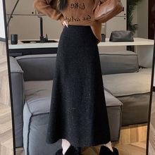2025黑色气质亮丝显瘦半身裙韩版秋冬新款高腰中长款长裙裙子