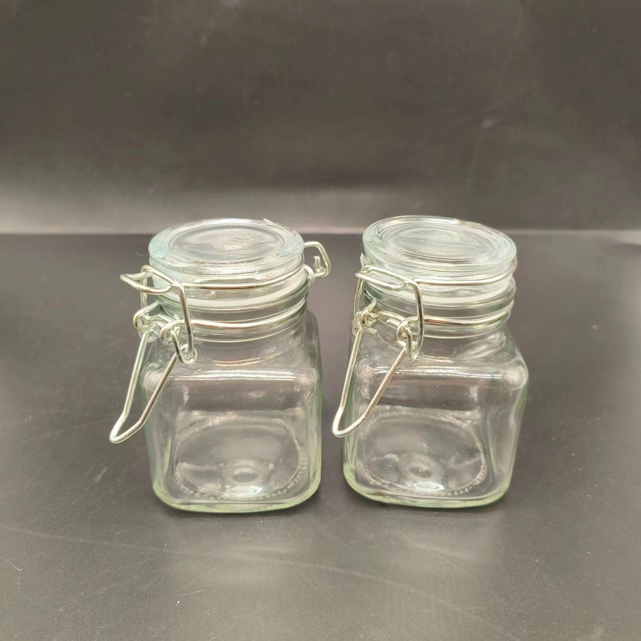 100ml卡扣玻璃储物罐不锈钢卡扣玻璃储物罐镀锌铁卡扣储物罐密封